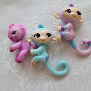 Fingerling LOT of 3 Toys